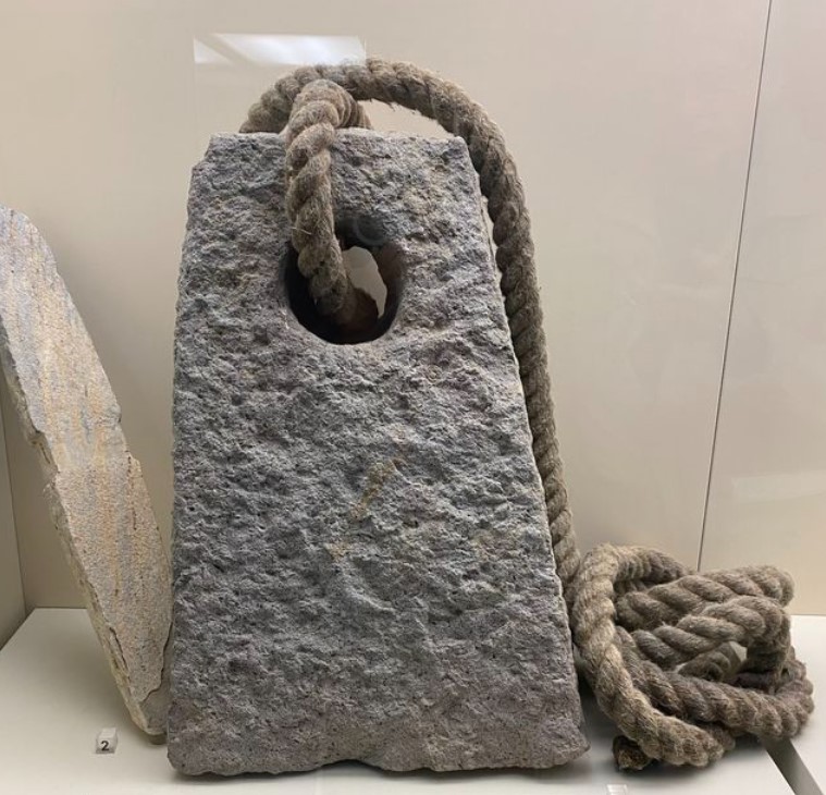 An anchor in trachyte, from Spina (Comacchio)