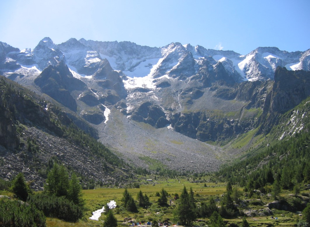 The Val Paghera (Vezza d'Oglio) and the Baitone Mountains