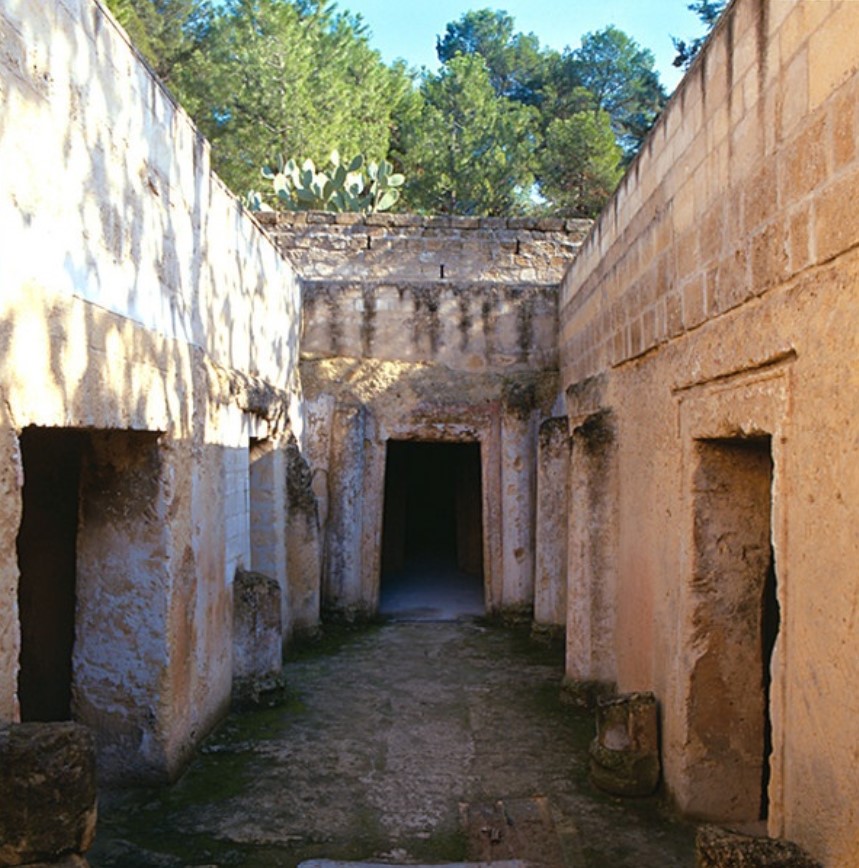 Ipogei Lagrasta is the most important funerary complex of Canusium (late IV and I century BCE)