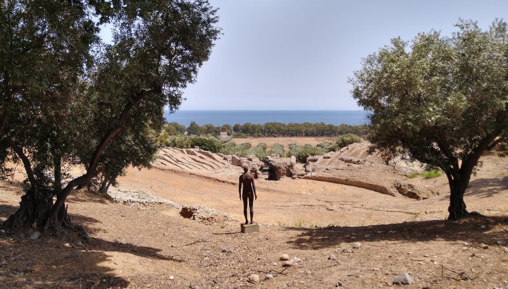 The Roman amphitheatre excavated only partially is the only one in Calabria - Archaeological Park of Scolacium