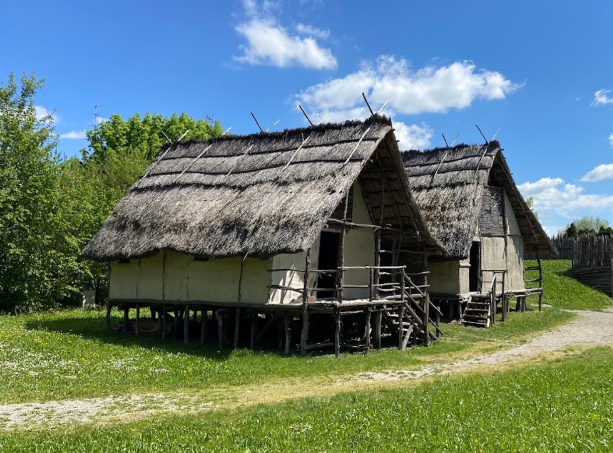The reconstruction of Terramare Village at Montale