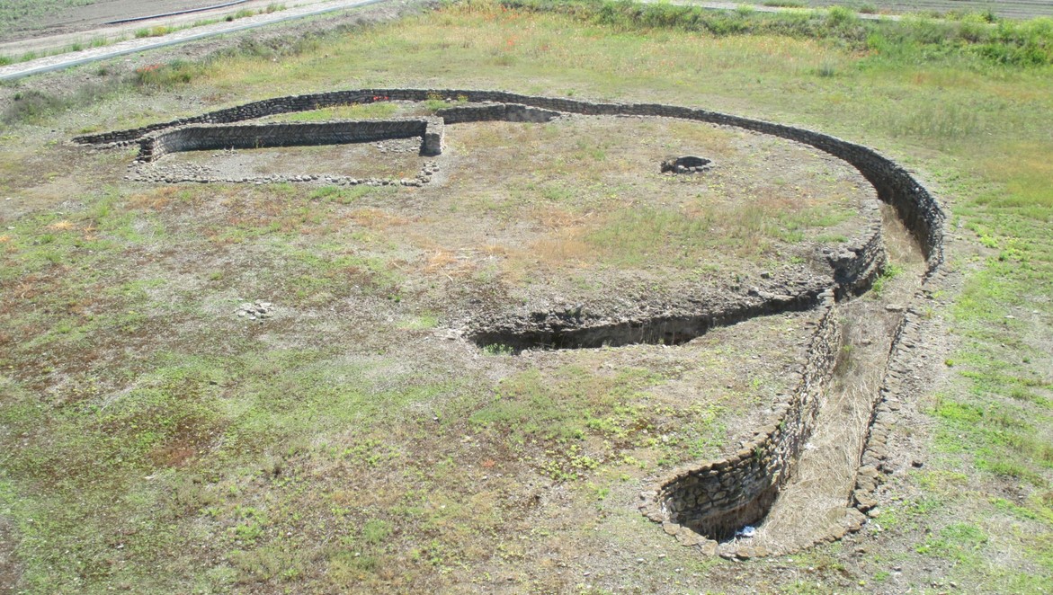 Area of the Neolithic village of Passo di Corvo
